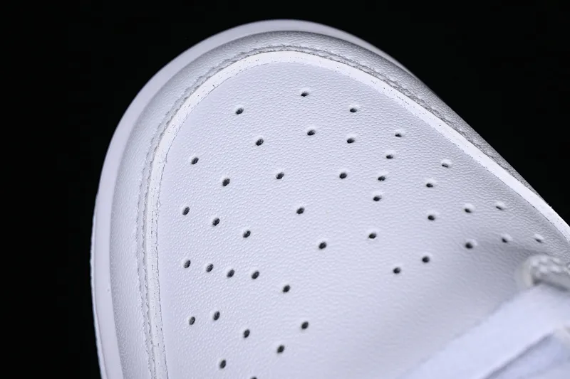 All categories Nk SB Dunk series Nk SB Dunk Low low-top sneakers N version Nk Dunk Low "Pure Platinum" white gray SB low-top sports and leisure sneakers DV0831-101